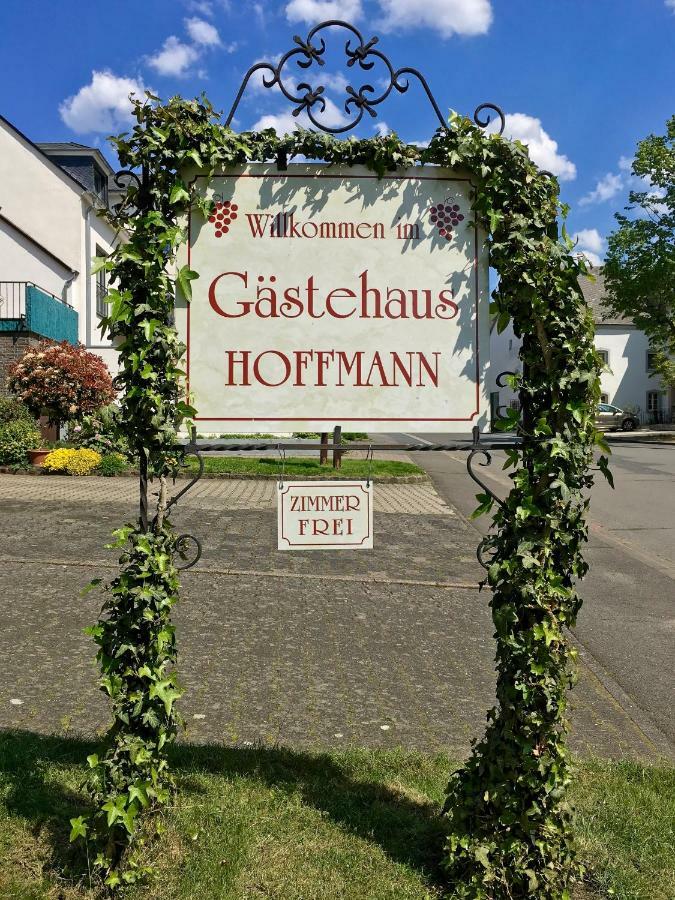 Gastehaus Hoffmann Bed & Breakfast Farschweiler ภายนอก รูปภาพ