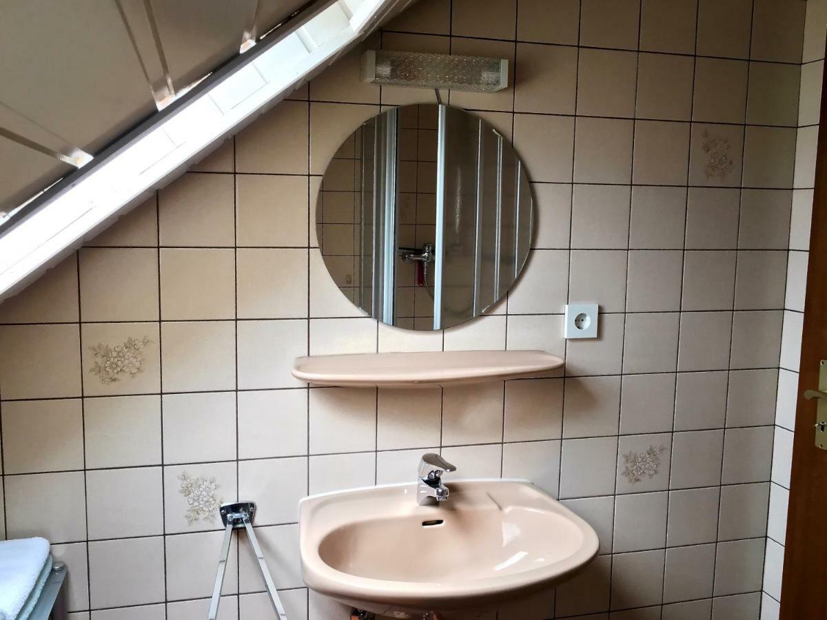 Gaestehaus Hoffmann Farschweiler ภายนอก รูปภาพ
